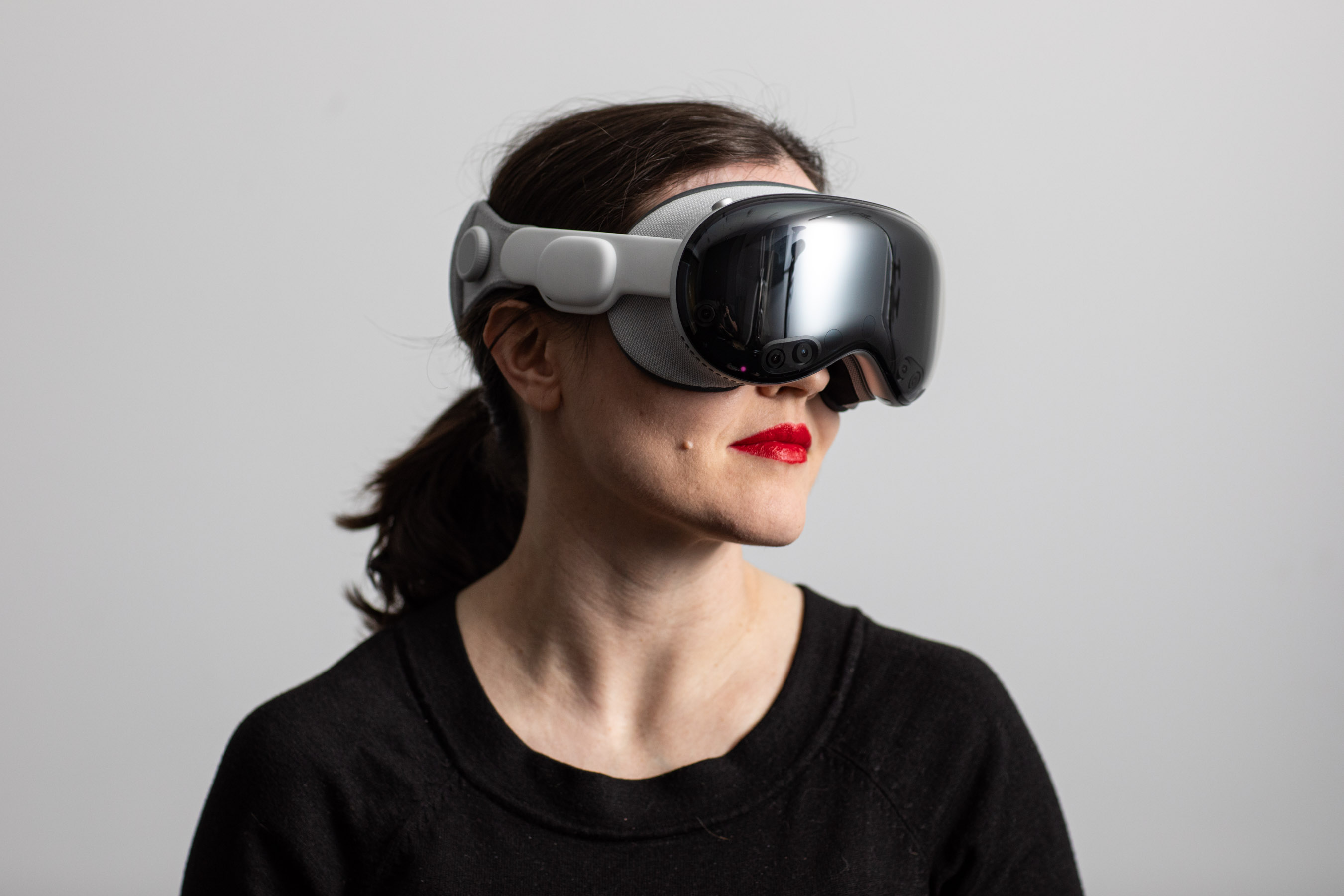 The Verge's Apple Vision Pro review is a $3,500 love letter