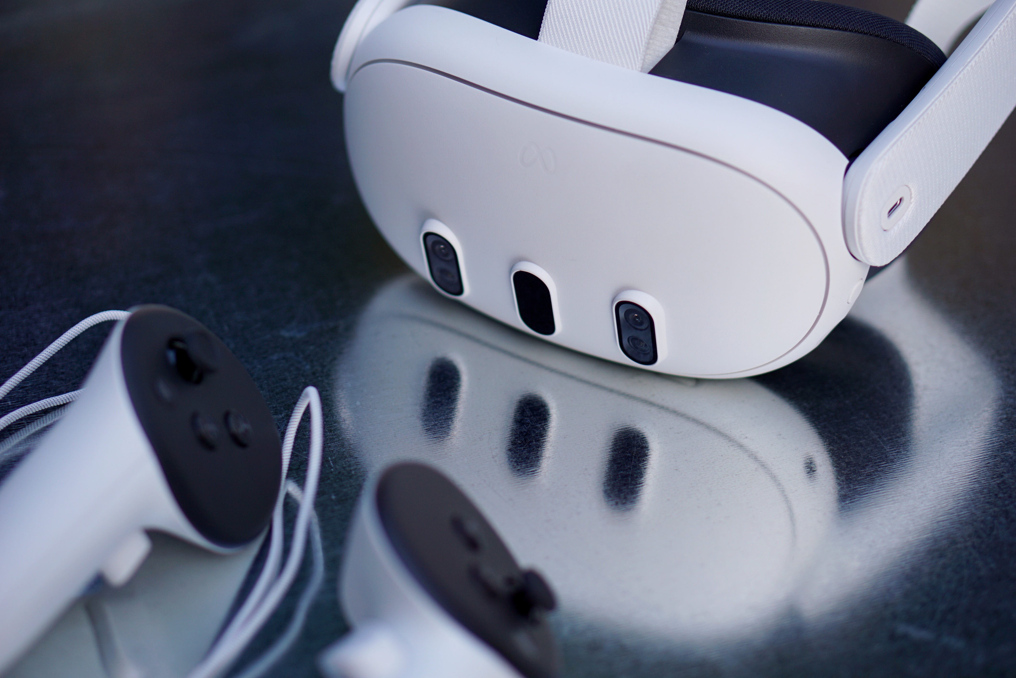 The Verge reviews the Quest 3 while ignoring that nobody wants VR